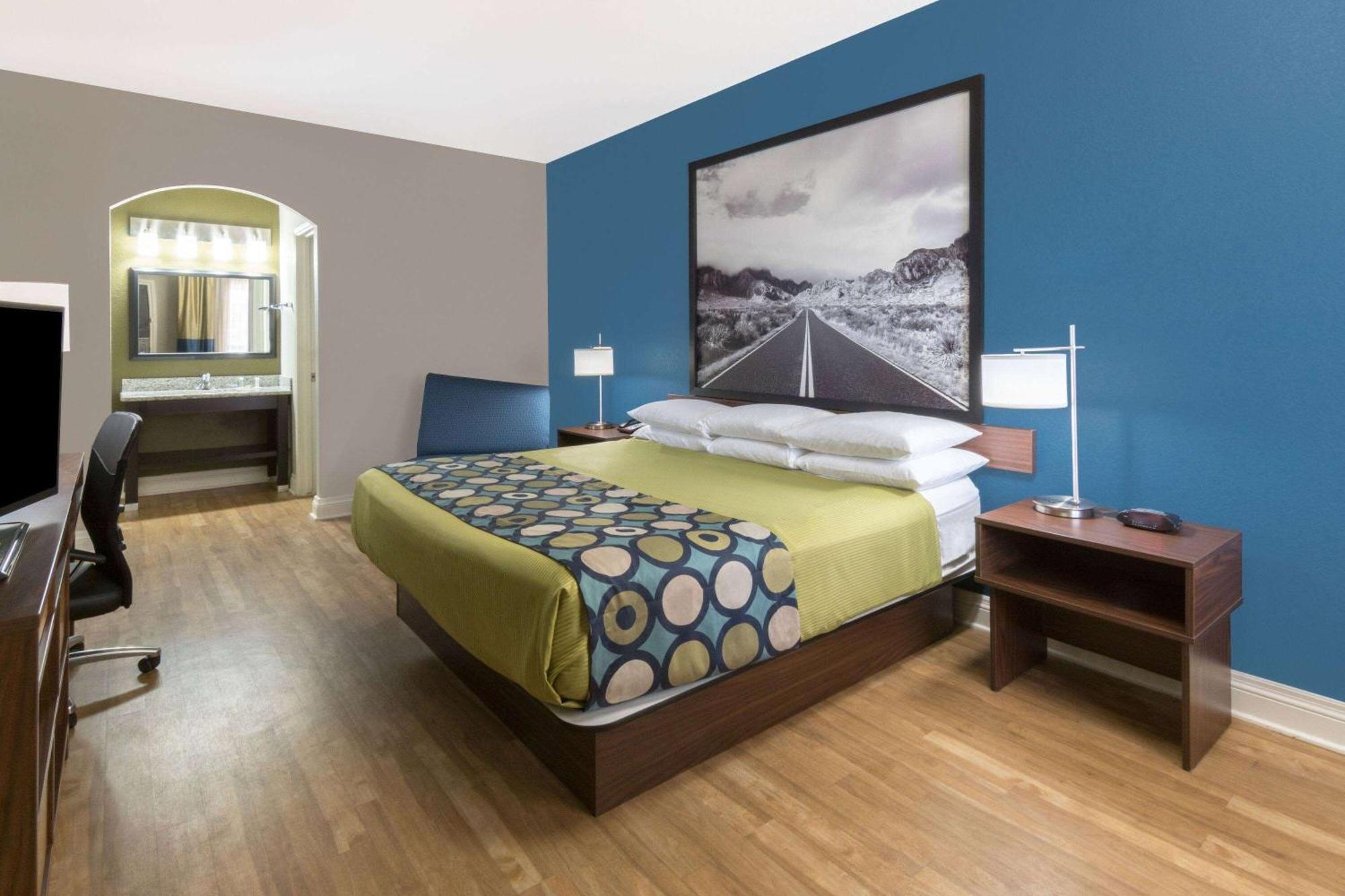 Super 8 By Wyndham San Antonio Near Fort Sam Houston Zewnętrze zdjęcie